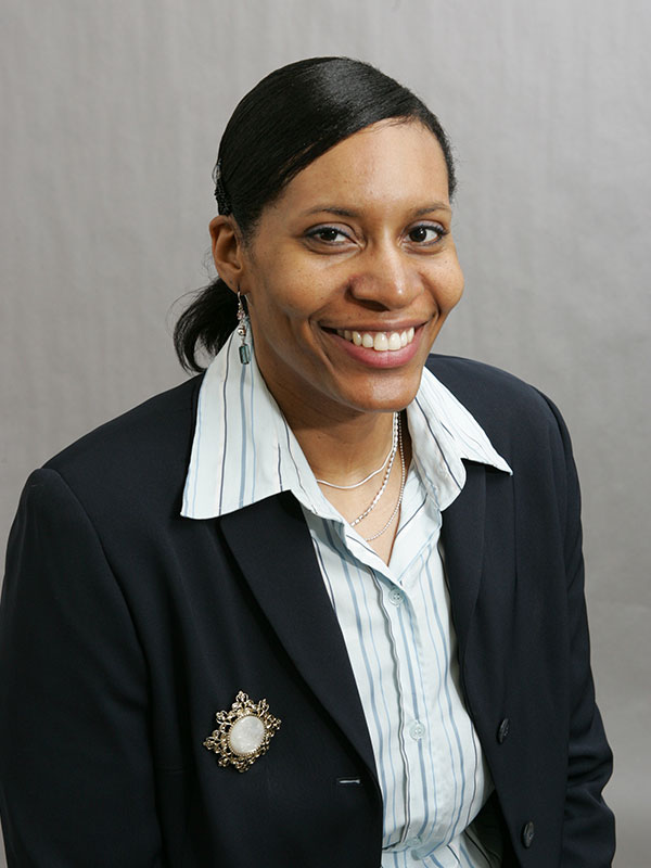 Dr. Ãndrea Woodson-Smith