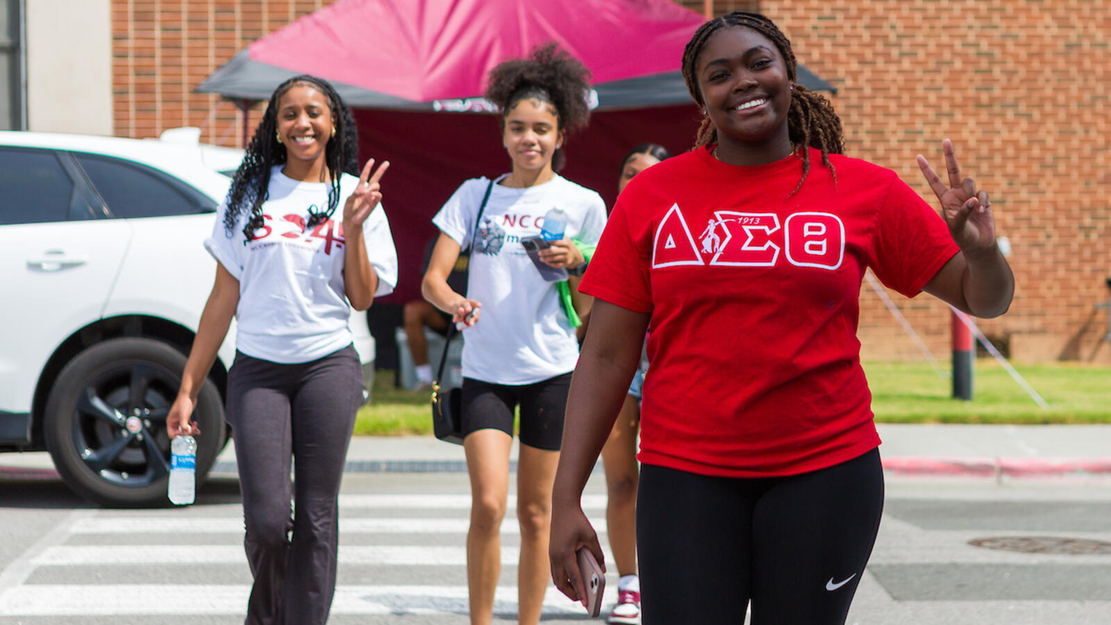 NCCU students moving in