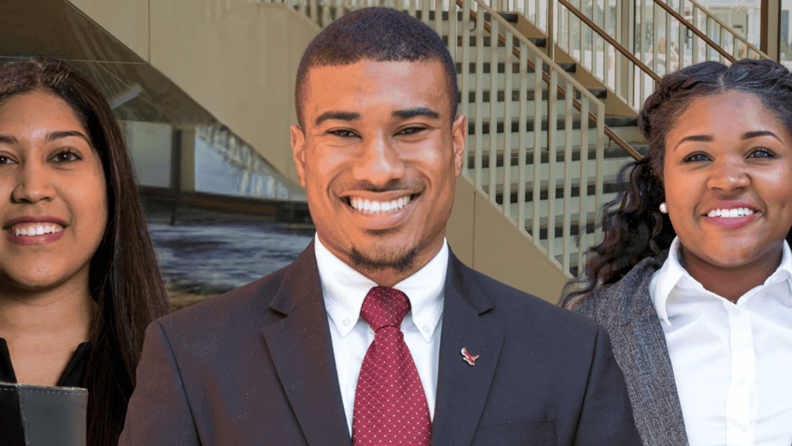 The pic of three people