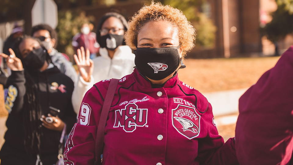 NCCU Alumni Outside with Mask