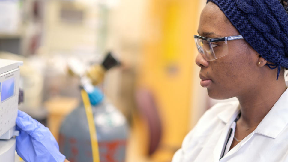 Woman working in lab