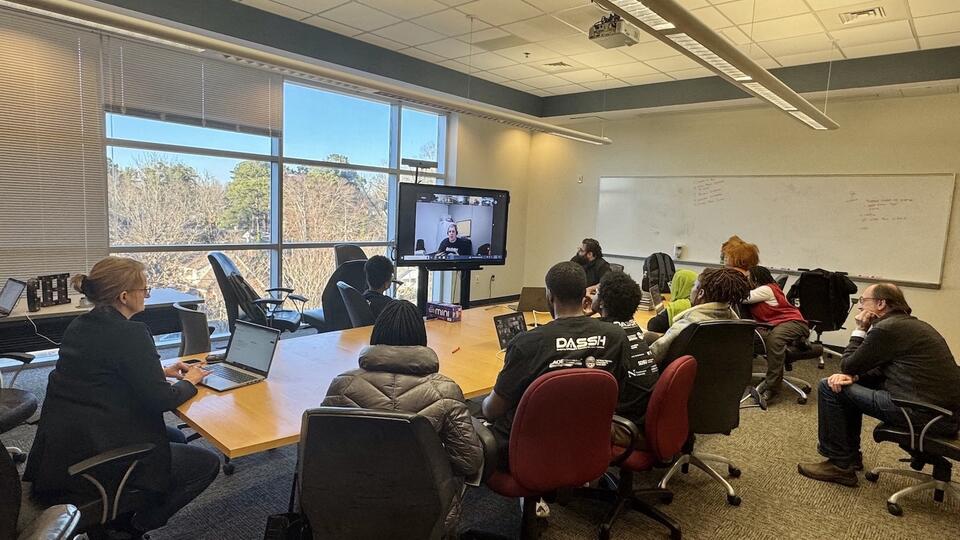 DASSH hackathon - students in room